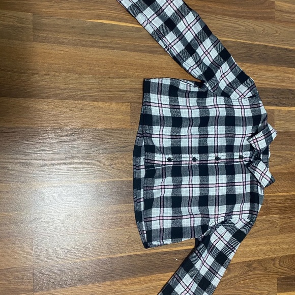 garage cropped flannel bundle - Picture 1 of 4